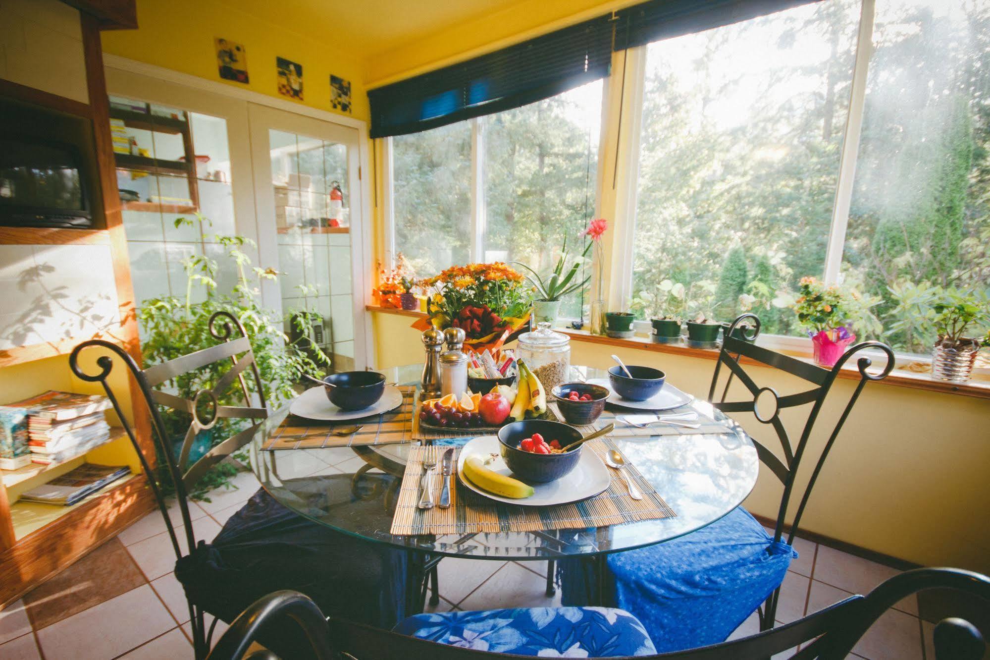 Tall Trees Bed & Breakfast Prince Rupert Εξωτερικό φωτογραφία